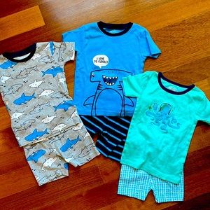 New without tags, Carter’s shark pj’s size 24m